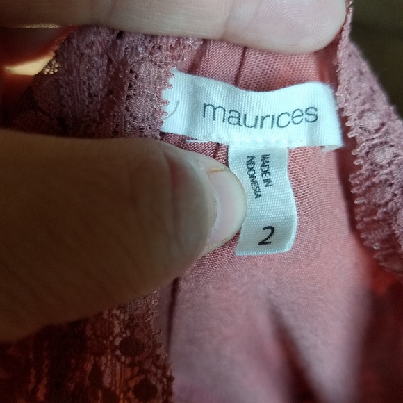 Plus size tank top - Picture 2 of 4